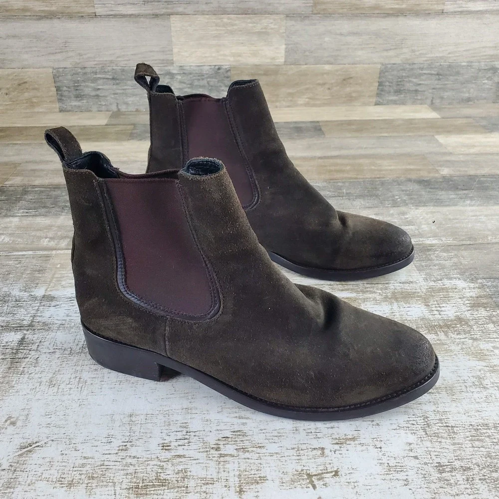 Thursday Boot Co. Mens Chelsea Boot Sz 9.5 Dark Olive Suede Elastic Side Panels